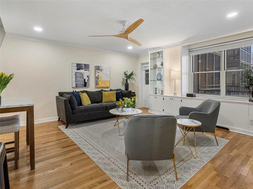 300 Peachtree Street NE Unit 5H