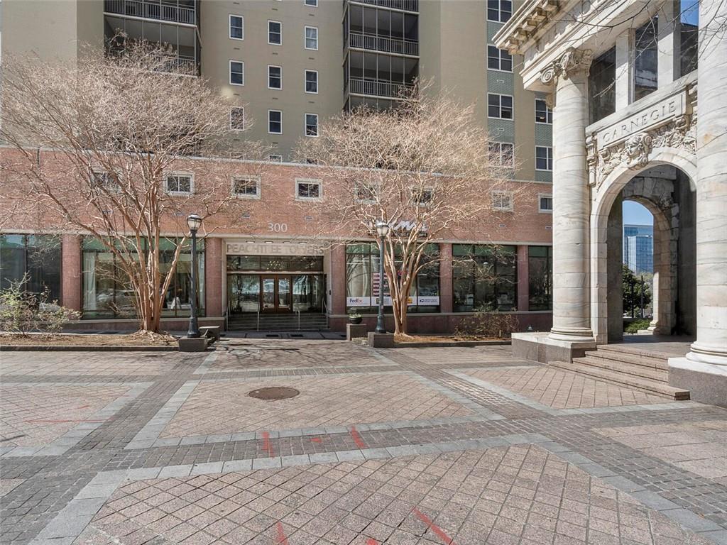 300 Peachtree Street NE Unit 5H