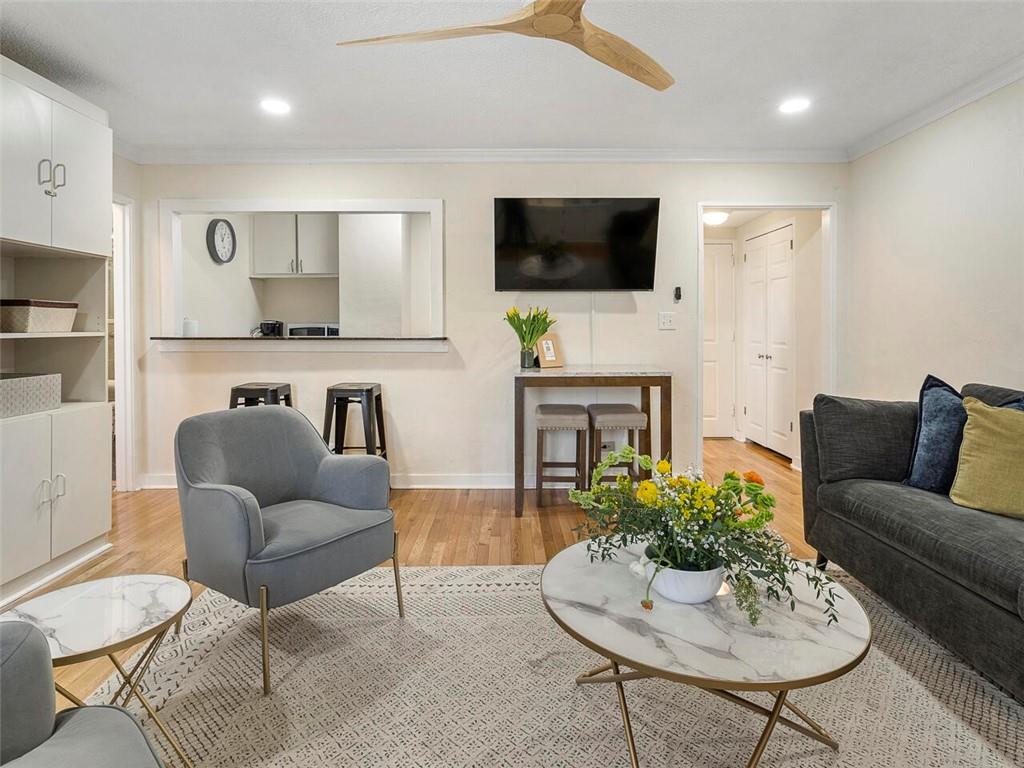 300 Peachtree Street NE Unit 5H