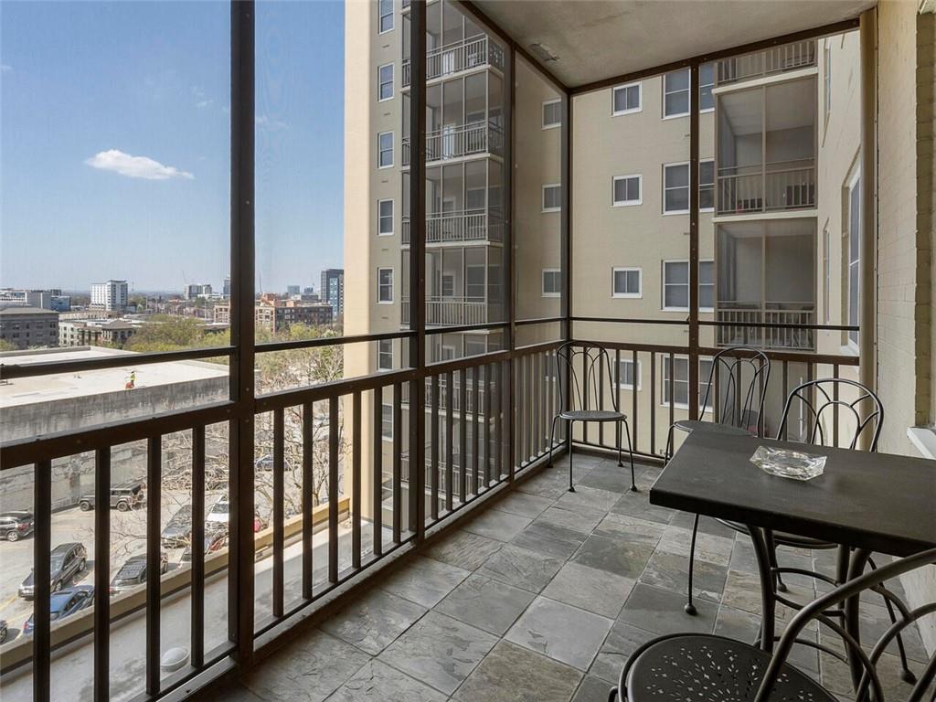 300 Peachtree Street NE Unit 5H