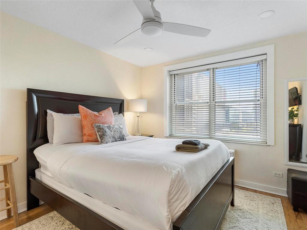 300 Peachtree Street NE Unit 5H