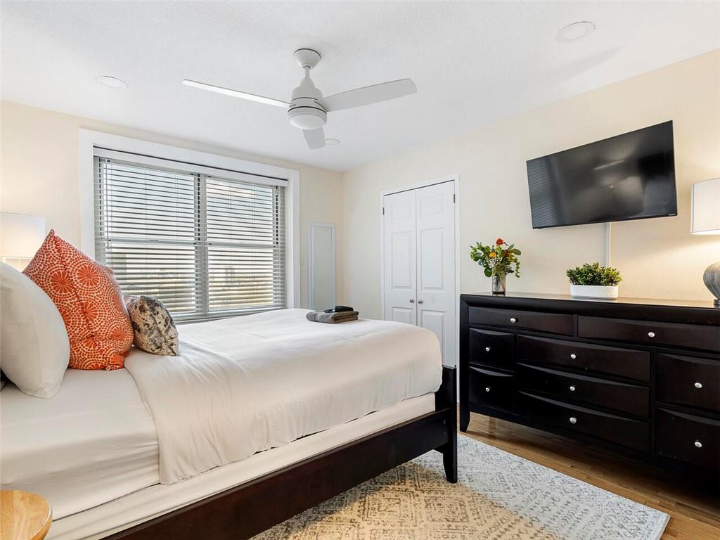 300 Peachtree Street NE Unit 5H