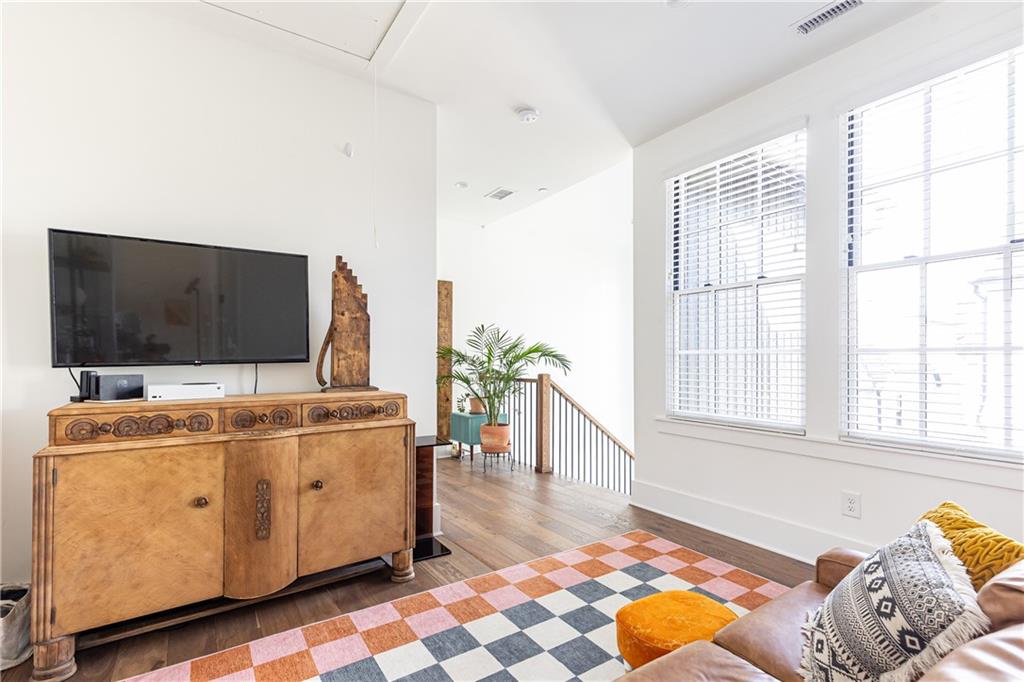 271 2nd Street