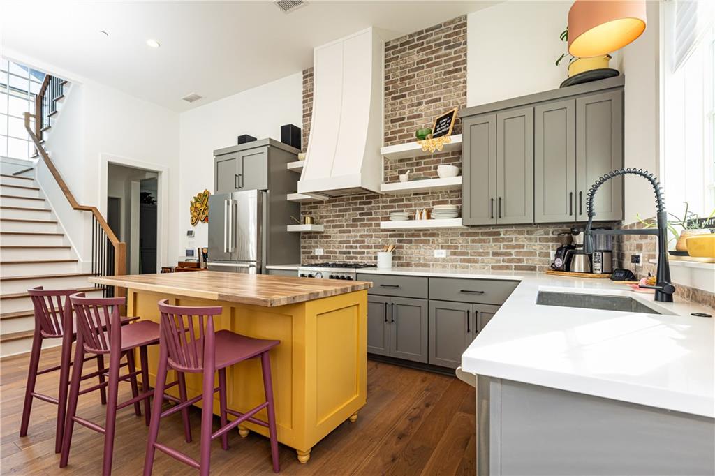 271 2nd Street