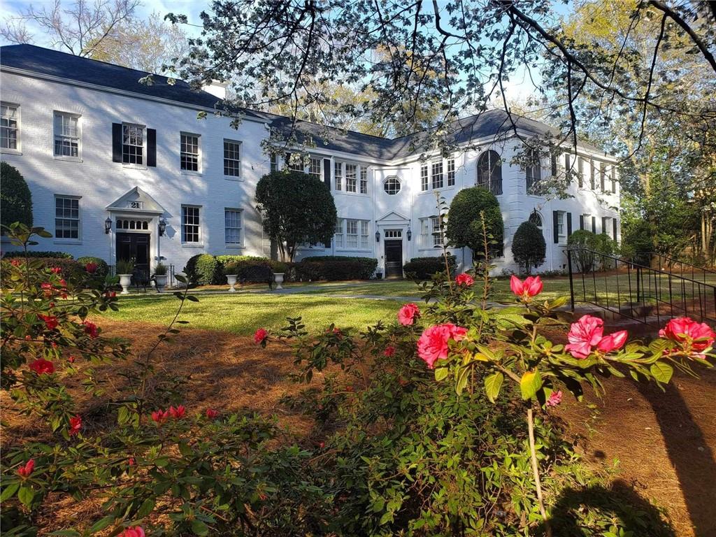 21 Peachtree Memorial Drive NW Unit 4