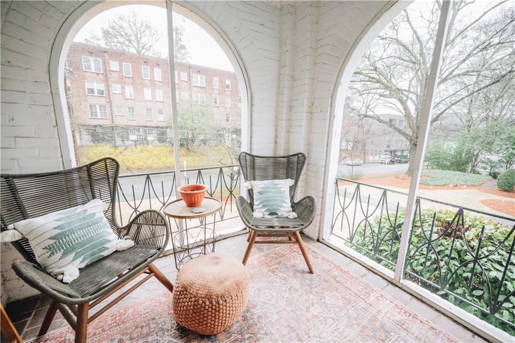 21 Peachtree Memorial Drive NW Unit 4