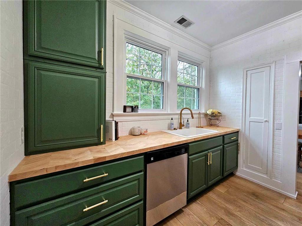 21 Peachtree Memorial Drive NW Unit 4