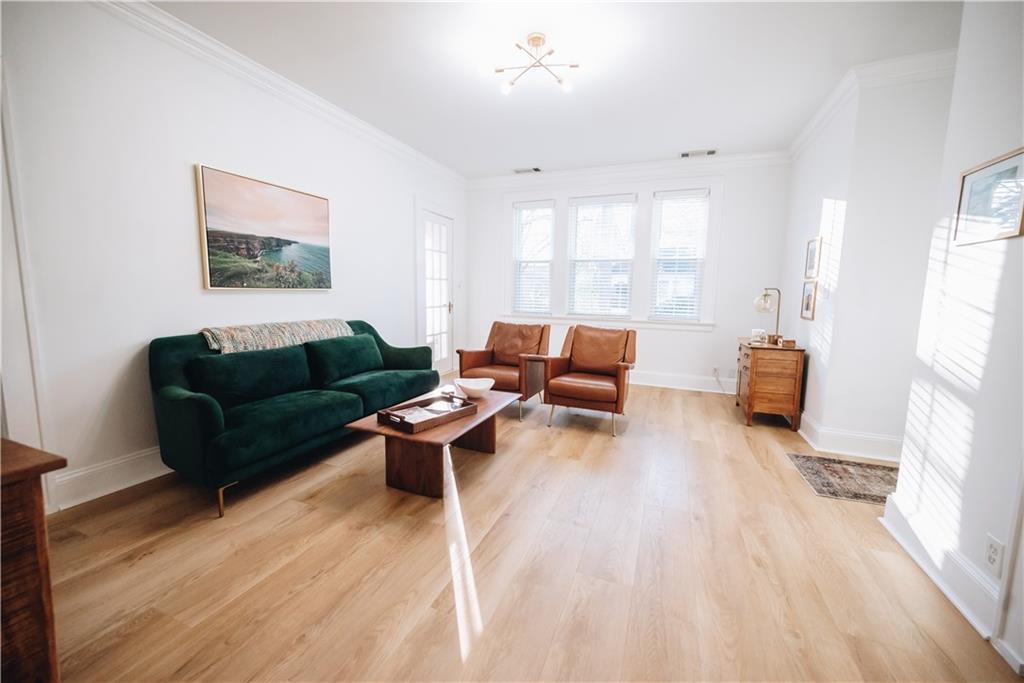 21 Peachtree Memorial Drive NW Unit 4