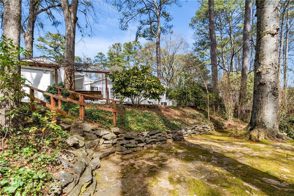 975 Cardova Drive NE