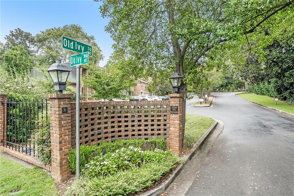 70 Old Ivy Road NE Unit 12
