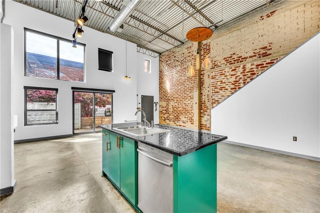 195 Arizona Avenue NE Unit 162