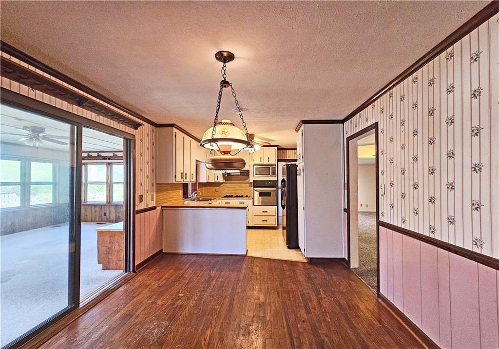 2398 Woodland Drive NW