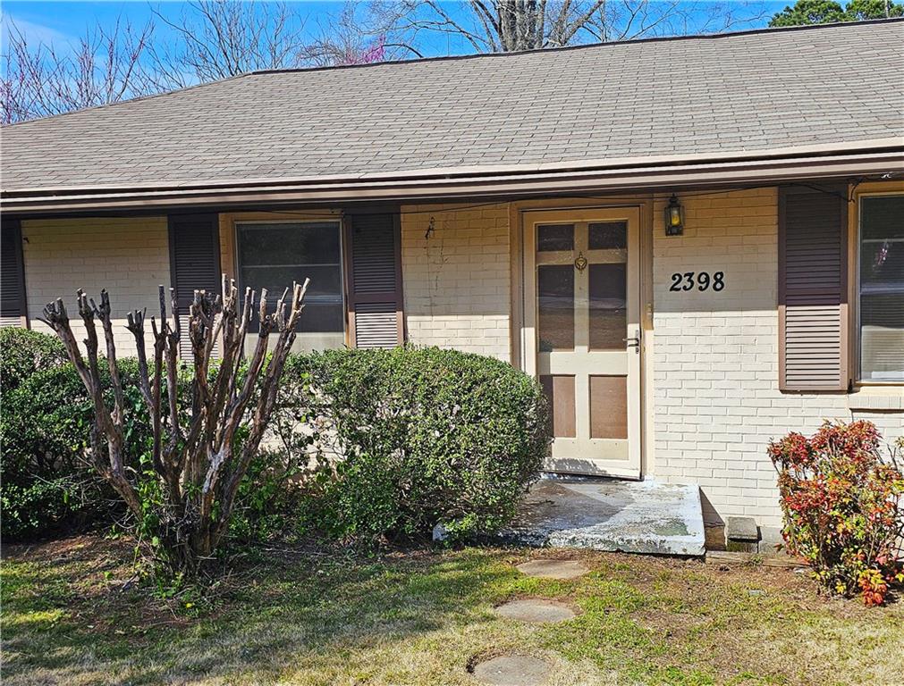 2398 Woodland Drive NW