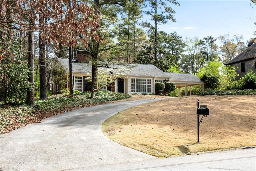 619 Carriage Drive