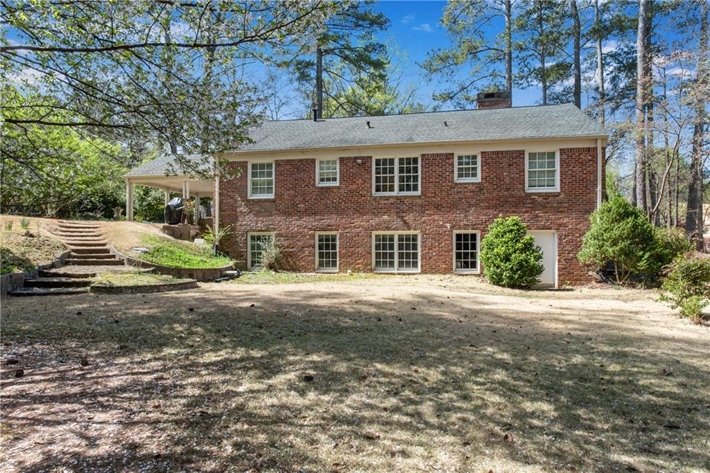 619 Carriage Drive