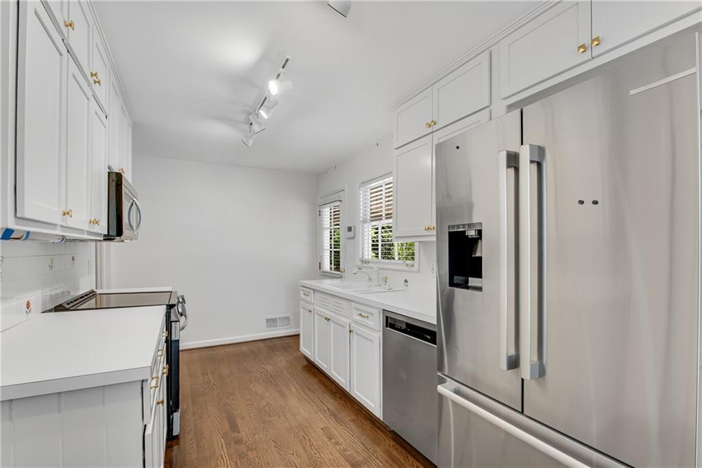 619 Carriage Drive
