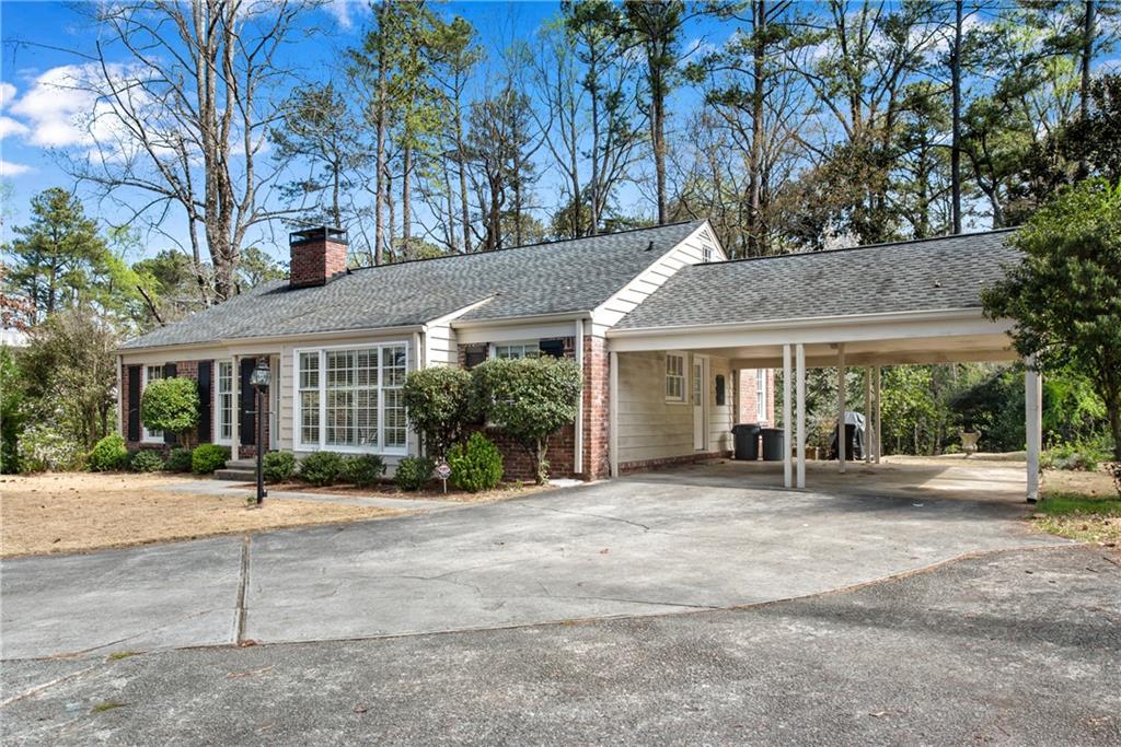 619 Carriage Drive