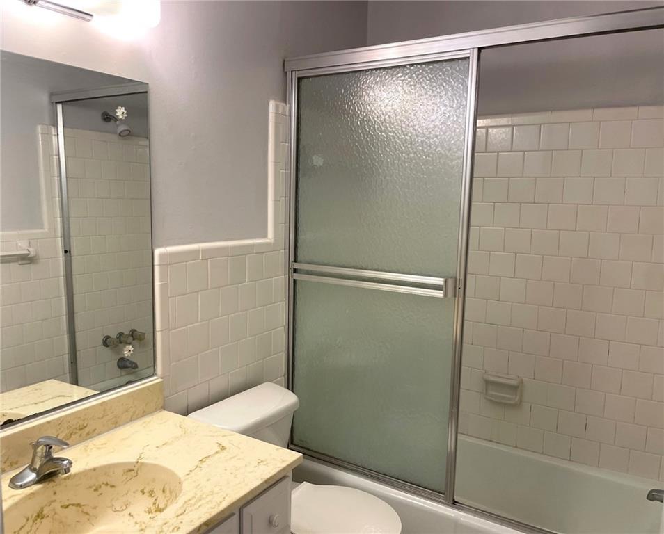 307 Adair Street Unit E10