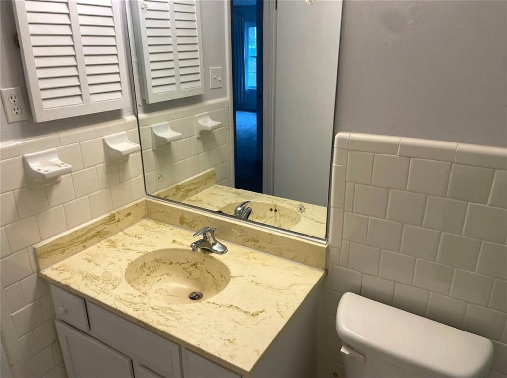 307 Adair Street Unit E10