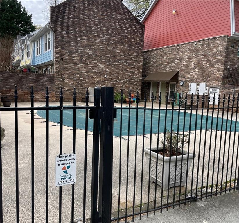 307 Adair Street Unit E10