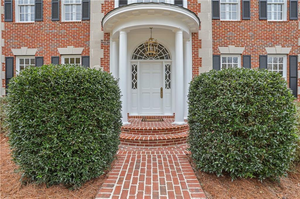 4946 Powers Ferry Road NW