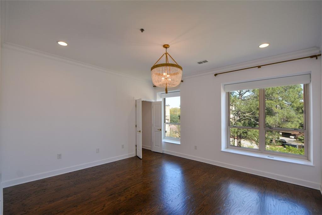 2626 PEACHTREE Road NW Unit 607