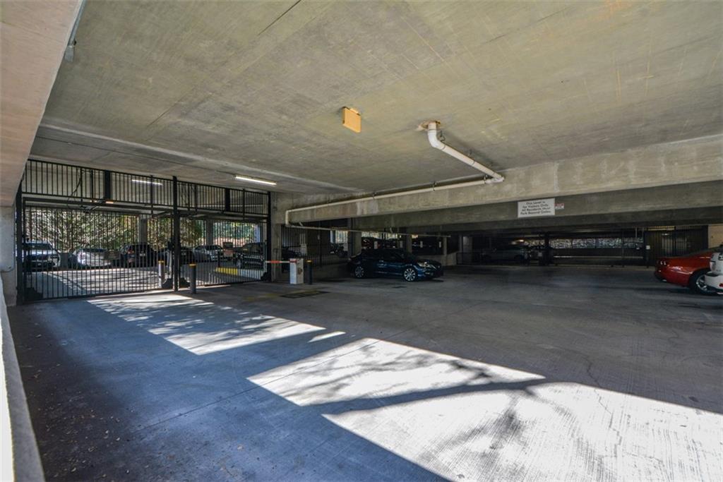 2626 PEACHTREE Road NW Unit 607