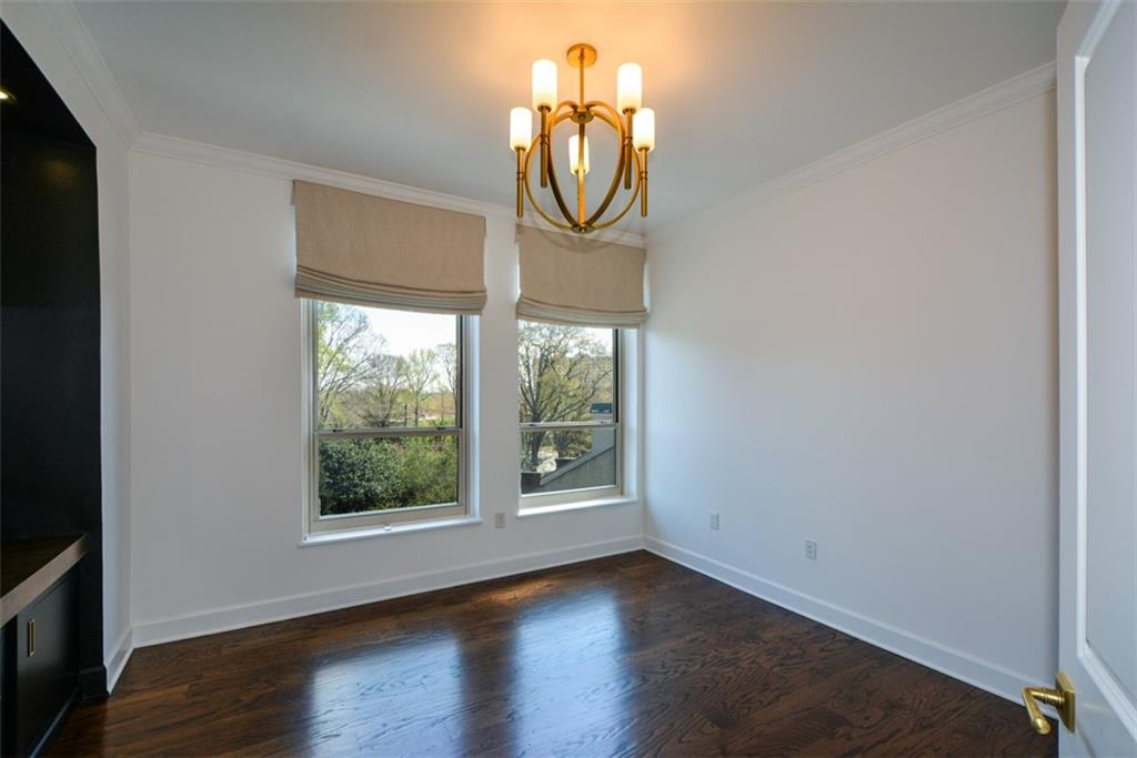2626 PEACHTREE Road NW Unit 607