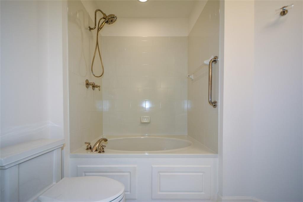 2626 PEACHTREE Road NW Unit 607