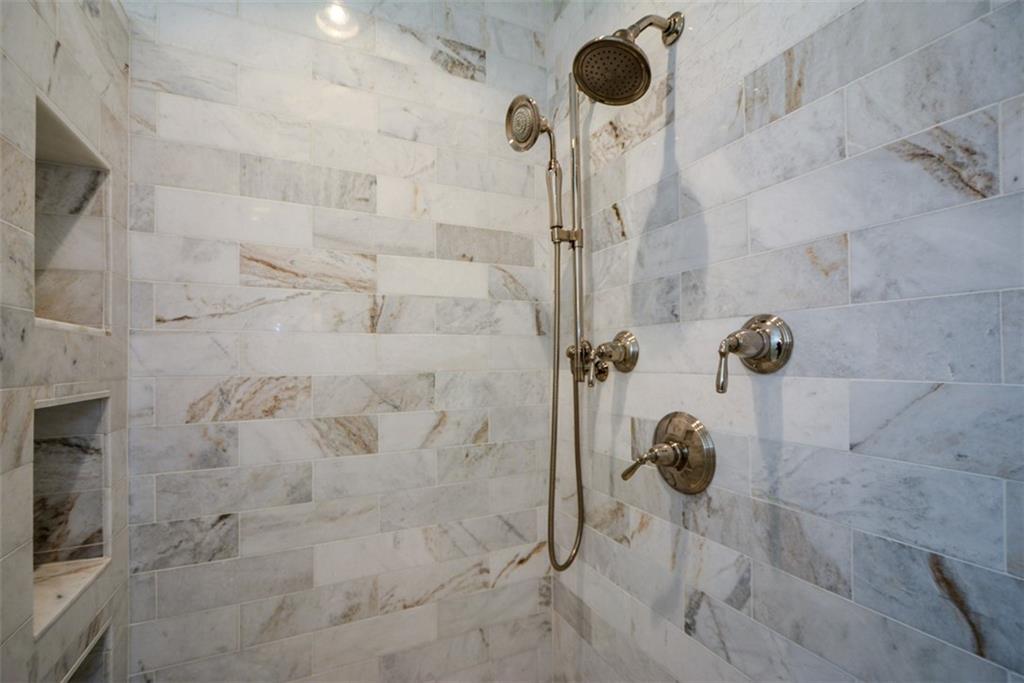 2626 PEACHTREE Road NW Unit 607