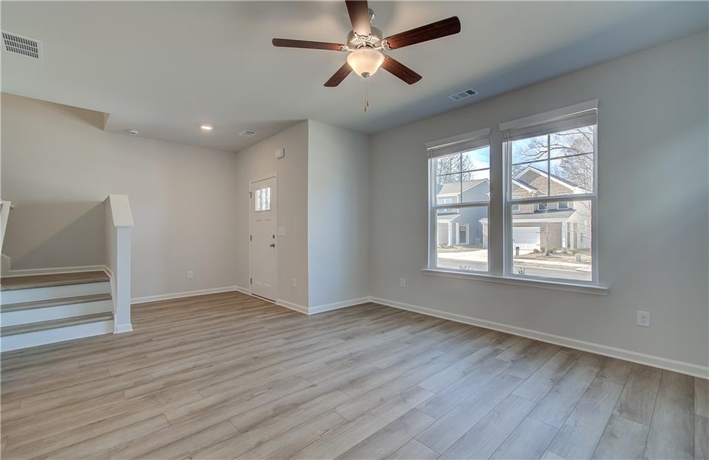 4635 Blake Loop