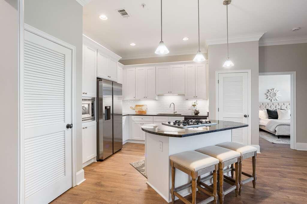825 Highland Lane NE Unit 1309