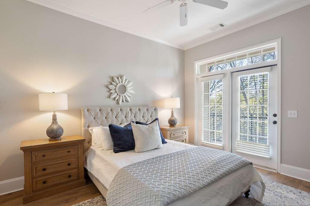 825 Highland Lane NE Unit 1309