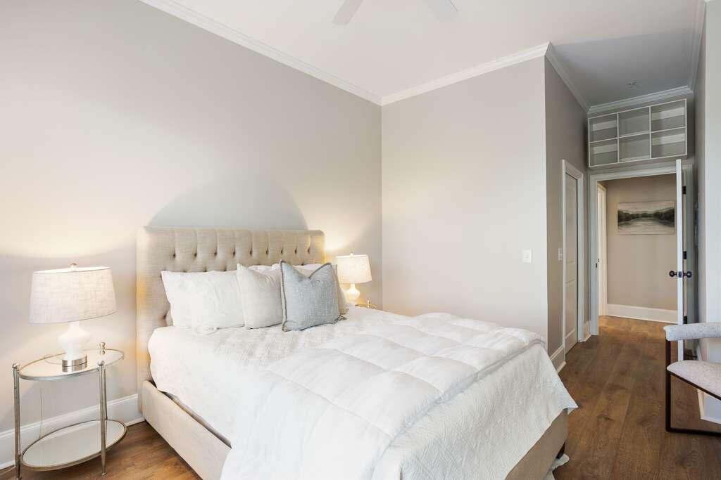 825 Highland Lane NE Unit 1309