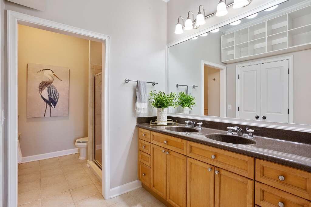 825 Highland Lane NE Unit 1309