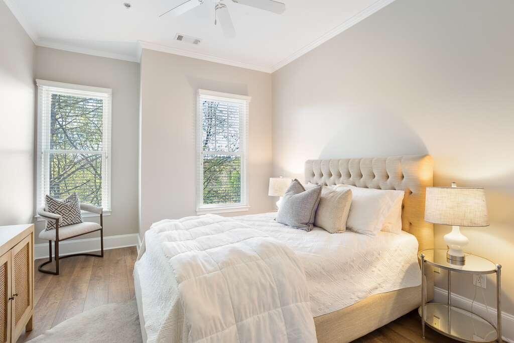 825 Highland Lane NE Unit 1309