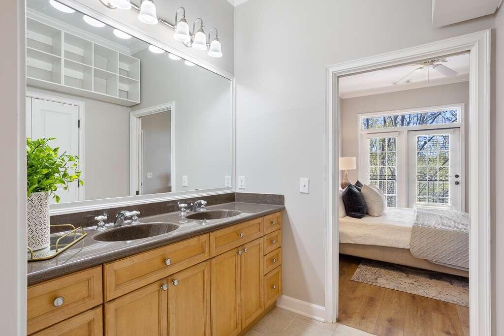 825 Highland Lane NE Unit 1309