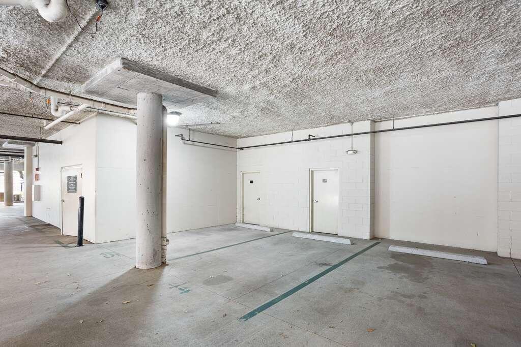 825 Highland Lane NE Unit 1309