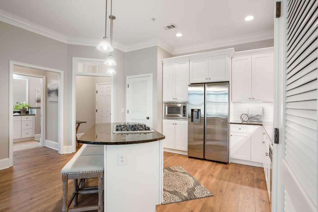 825 Highland Lane NE Unit 1309