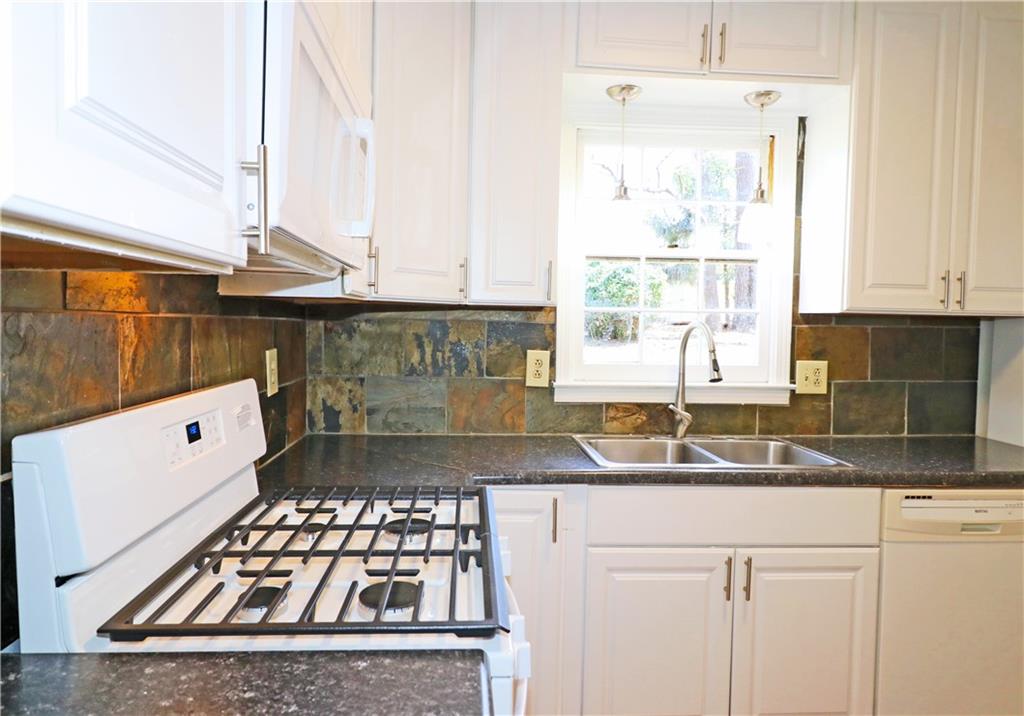 406 Sherwood Drive