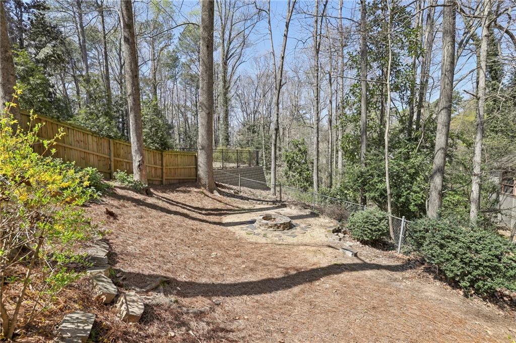 484 Loridans Drive NE