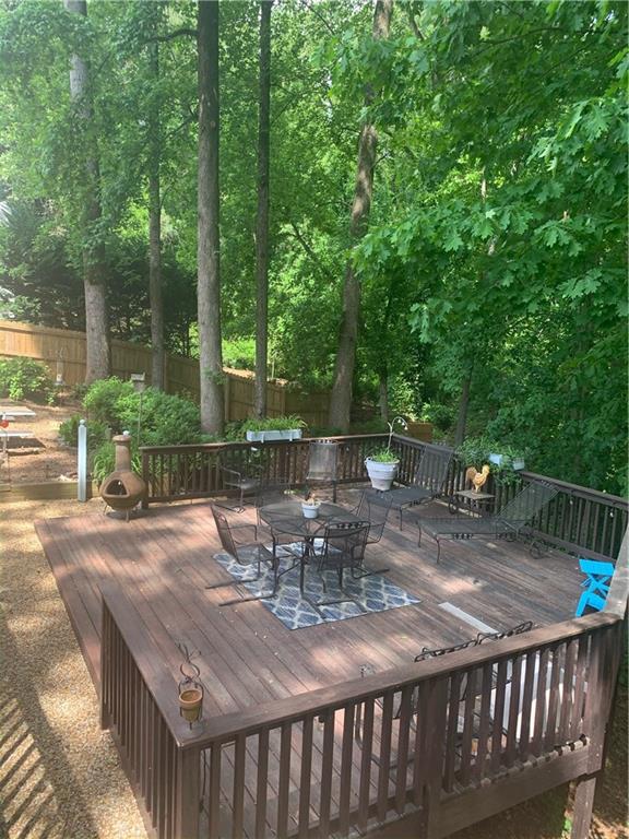 484 Loridans Drive NE