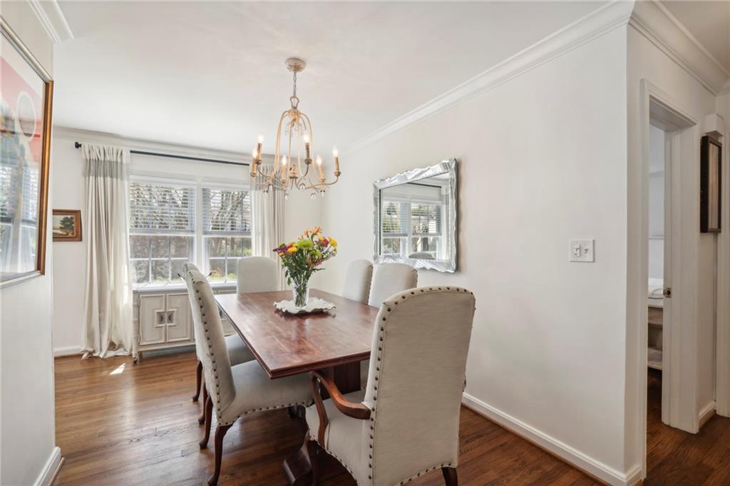 484 Loridans Drive NE