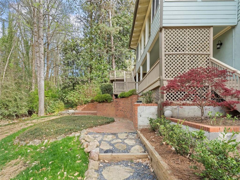 5540 Whitner Drive