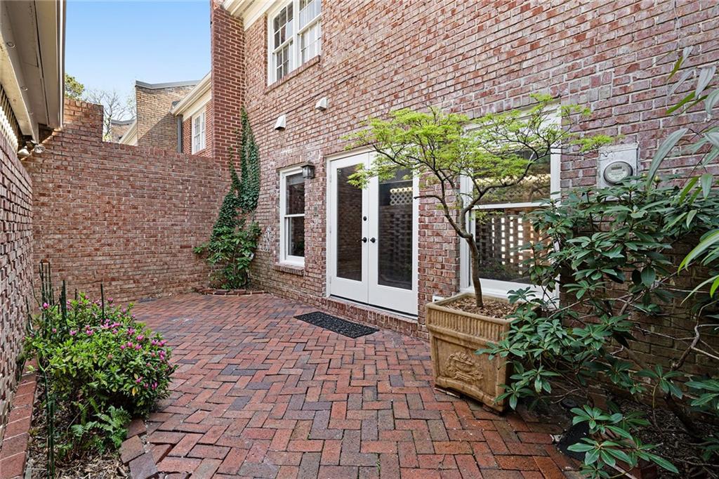3050 Margaret Mitchell Drive Unit 5