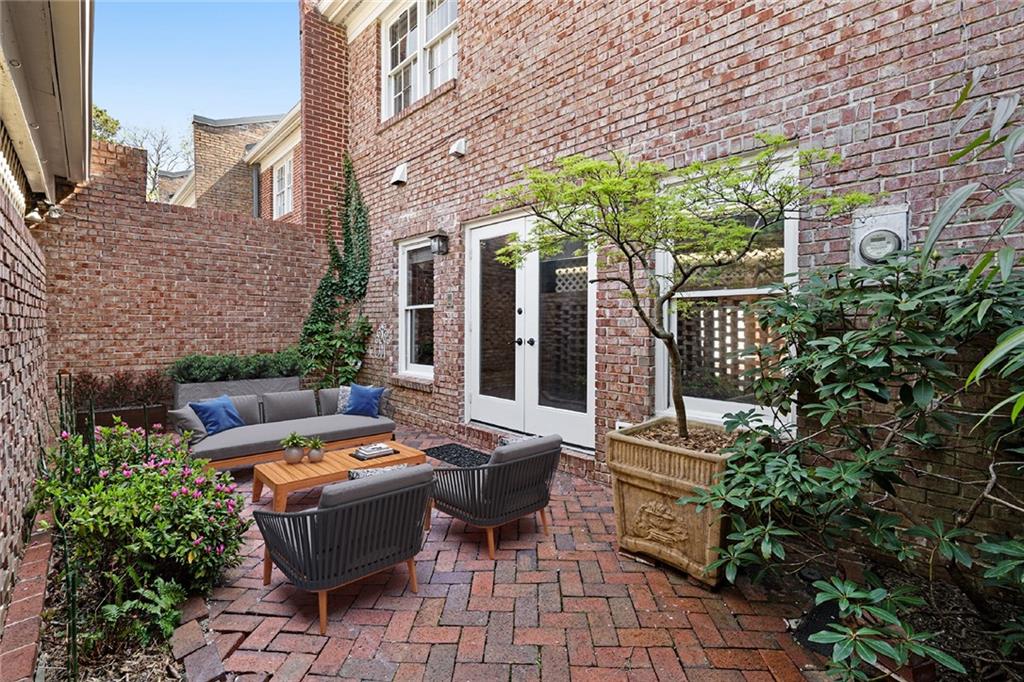 3050 Margaret Mitchell Drive Unit 5
