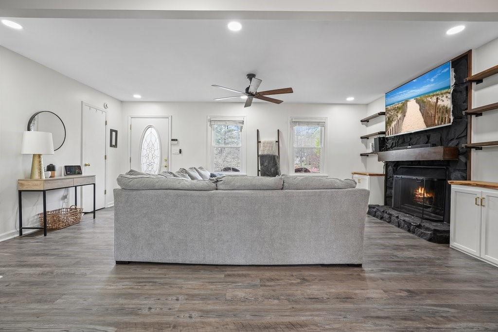 1465 Indian Trail