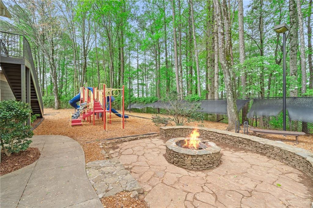 4450 Windsor Oaks Circle