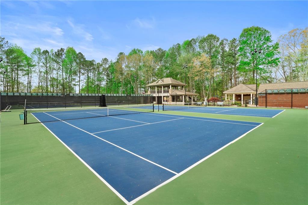 4450 Windsor Oaks Circle