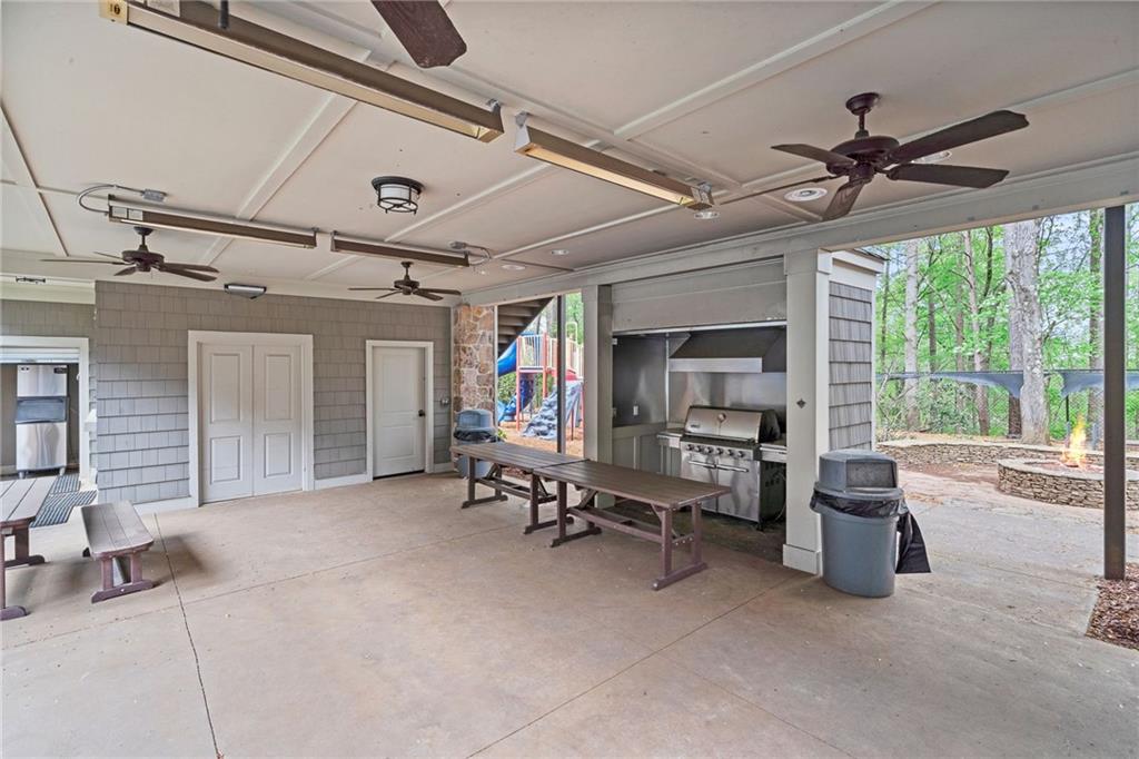 4450 Windsor Oaks Circle